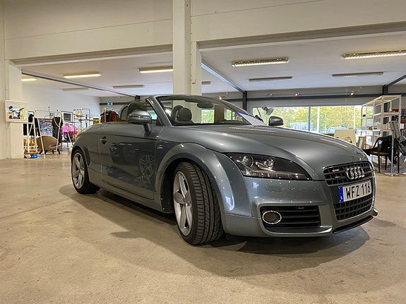 Audi TT 2 of 10