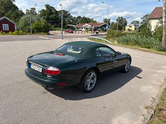 Jaguar XK 6 of 7