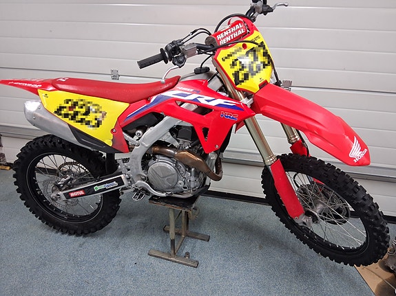 Honda CRF 450 R 2 of 6