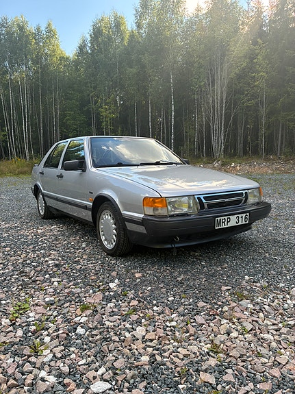 Saab 9000 3 of 7