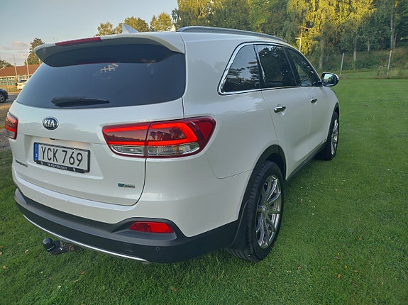 Kia Sorento 5 of 12