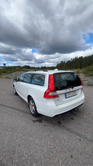 Volvo V70 5 of 12
