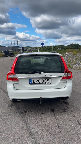 Volvo V70 6 of 12