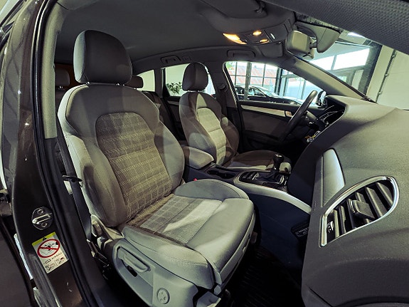 Audi A4 12 of 15