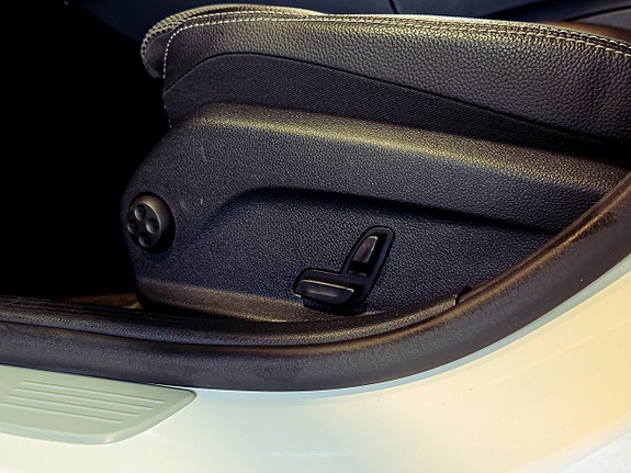 Mercedes-Benz C220 13 of 21