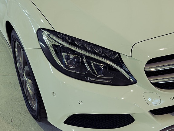 Mercedes-Benz C220 5 of 21