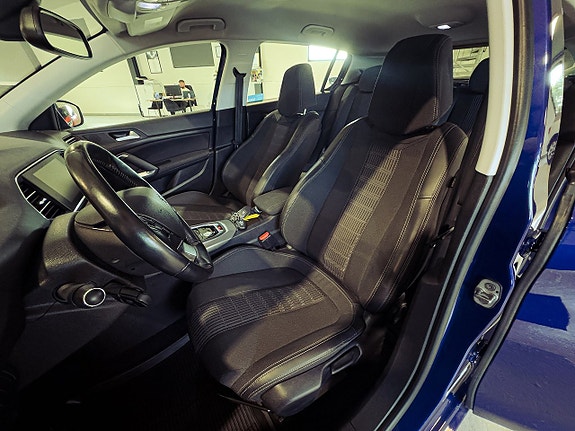 Peugeot 308 10 of 18