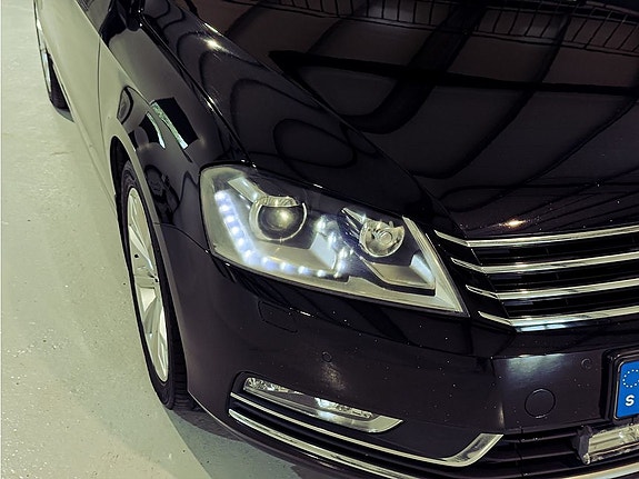 Volkswagen Passat 5 of 23