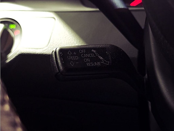 Volkswagen Passat 23 of 23