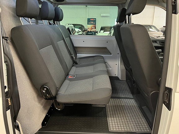 Volkswagen Transporter 7 of 9