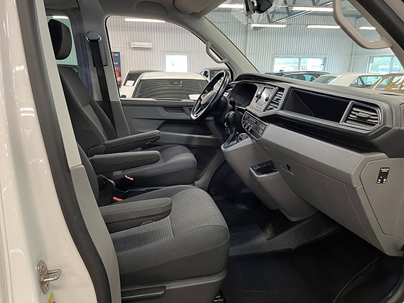 Volkswagen Transporter 9 of 9