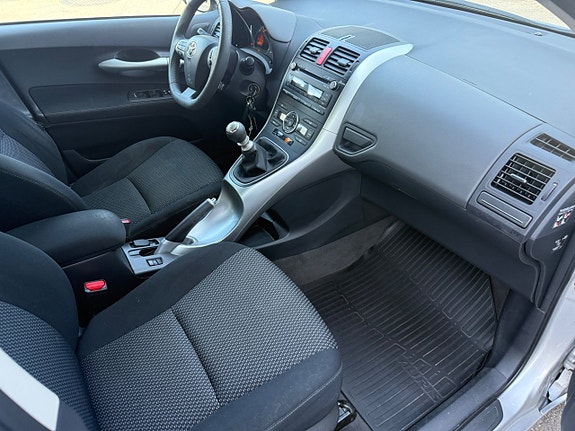 Toyota Auris 9 of 10