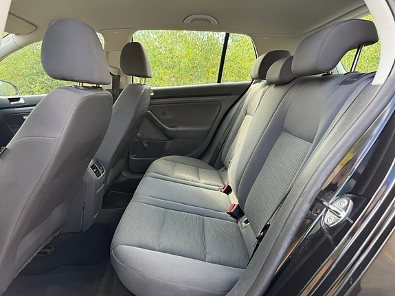 Volkswagen Golf V 13 of 13
