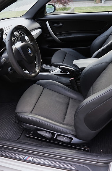 BMW 135i 4 of 6