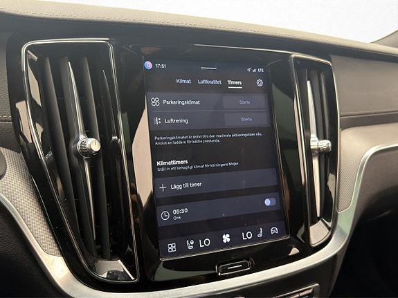 Volvo V60 27 of 30