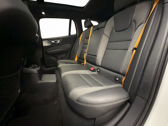 Volvo V60 21 of 30