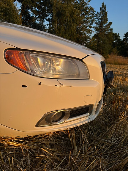 Volvo V70 8 of 12