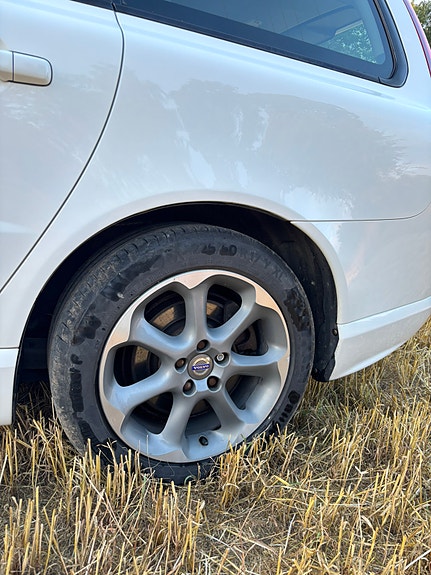Volvo V70 12 of 12