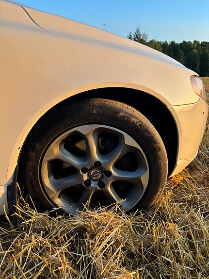 Volvo V70 9 of 12