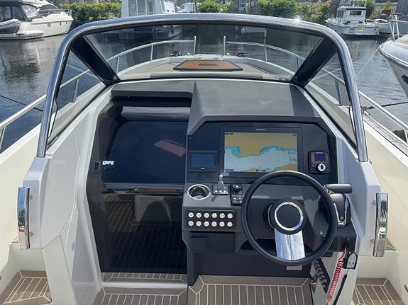 Windy SR28 CC | 2023 | Yamaha 300 9 of 12