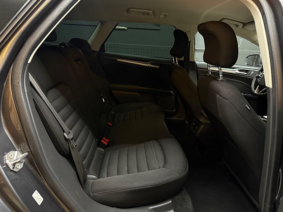 Ford Mondeo 8 of 16