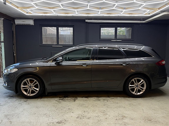 Ford Mondeo 2 of 16
