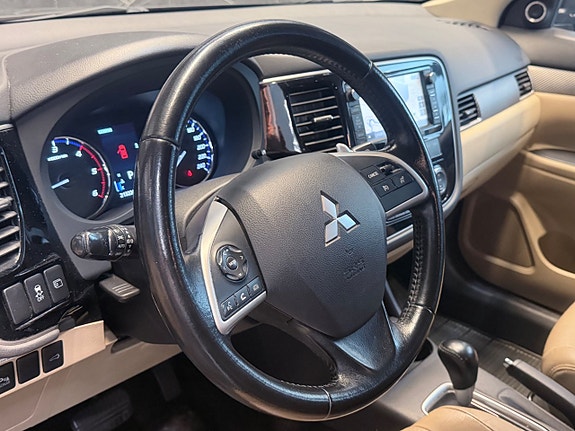 Mitsubishi Outlander 18 of 22