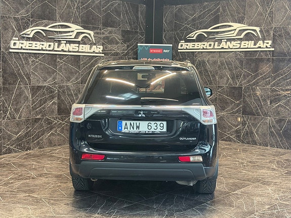 Mitsubishi Outlander 2 of 22