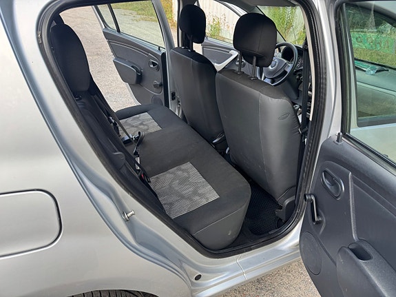 Dacia Sandero 19 of 23