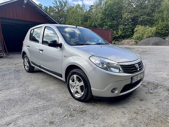 Dacia Sandero 3 of 21