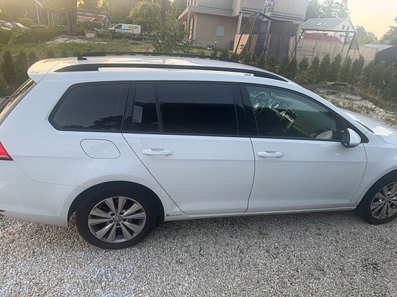 Volkswagen Golf VII 4 of 7