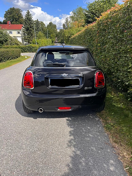MINI Cooper 7 of 7