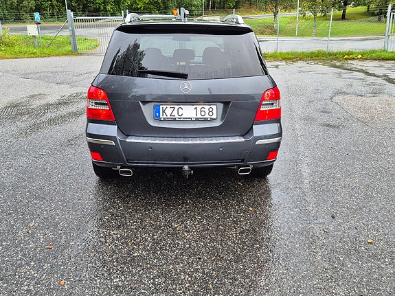 Mercedes-Benz GLK220 4 of 4