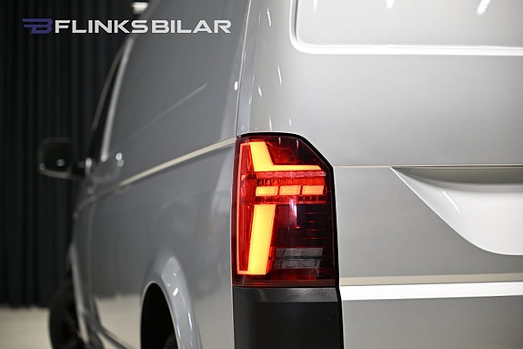 Volkswagen Transporter 11 of 30
