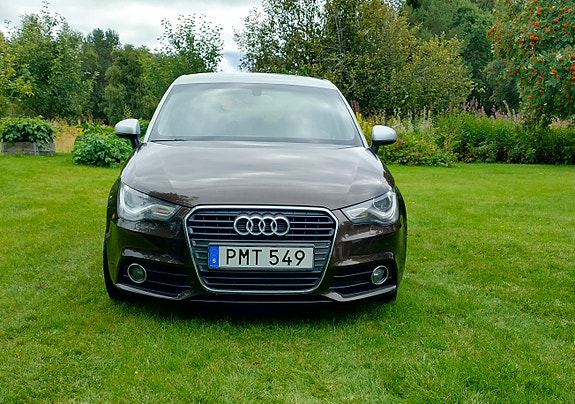 Audi A1 2 of 9