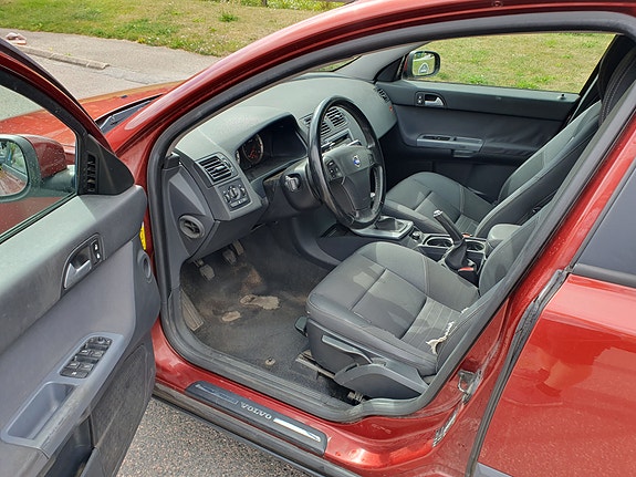 Volvo V50 4 of 8