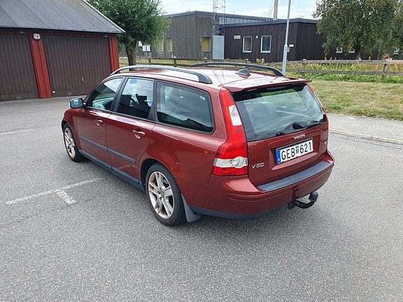 Volvo V50 3 of 8