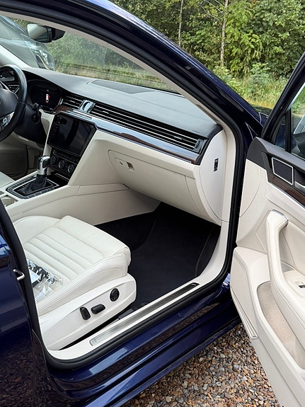 Volkswagen Passat 5 of 6