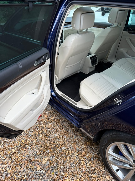 Volkswagen Passat 6 of 6