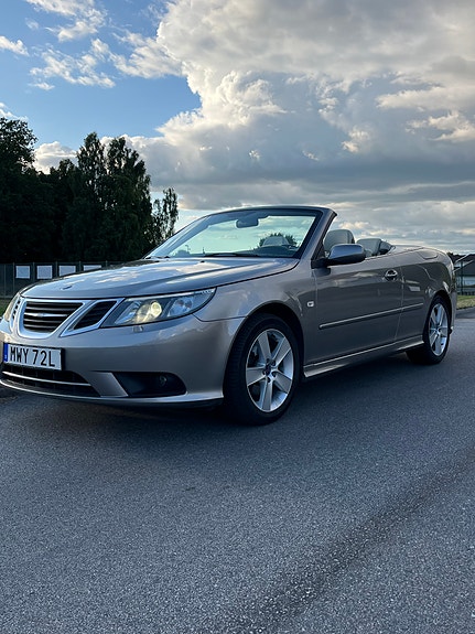 Saab 9-3 2 of 17