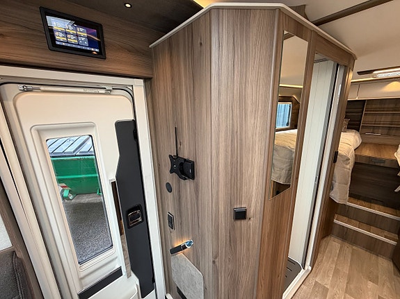 Kabe TM NOVUM N750 LGB Långbäddar - Mercedes - Taksäng - Automat - Alde - Lyx 11 of 22