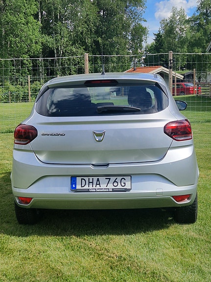 Dacia Sandero 2 of 4