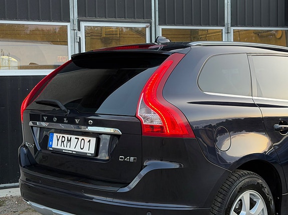 Volvo XC60 7 of 24