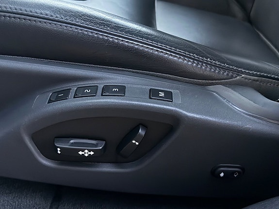 Volvo XC60 18 of 24