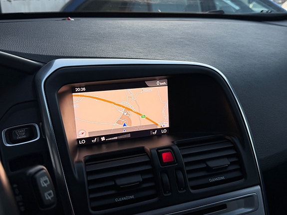Volvo XC60 21 of 24