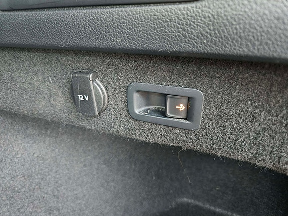 Volkswagen Passat 11 of 18