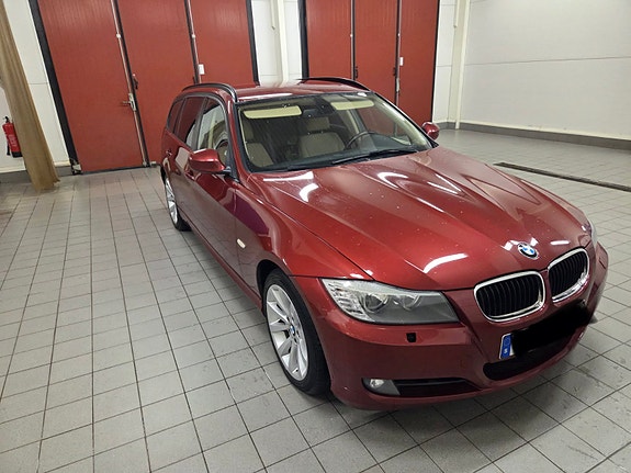 BMW 320d 3 of 9