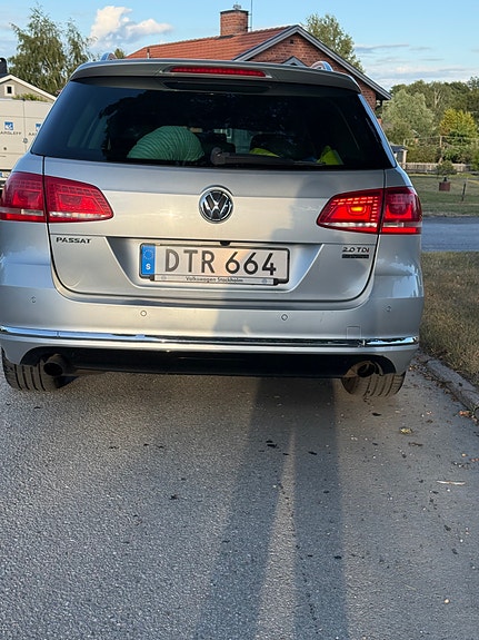 Volkswagen Passat 5 of 6