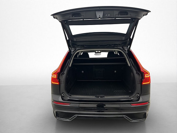 Volvo XC60 30 of 30