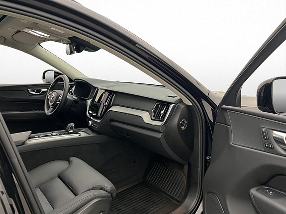 Volvo XC60 28 of 30